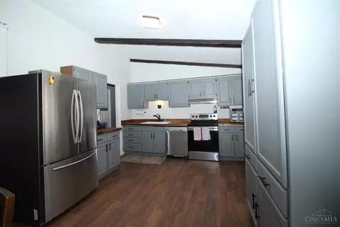 1395 Hazelgrove, Cincinnati, OH 45240 photo 5
