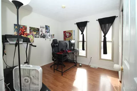 1395 Hazelgrove, Cincinnati, OH 45240 photo 12