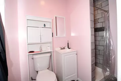 1395 Hazelgrove, Cincinnati, OH 45240 photo 18