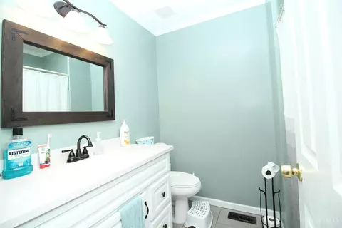 1395 Hazelgrove, Cincinnati, OH 45240 photo 13