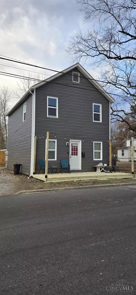 208 Fancy, Blanchester, OH 45107