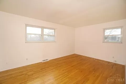 7620 Jolain, Montgomery, OH 45242 photo 23