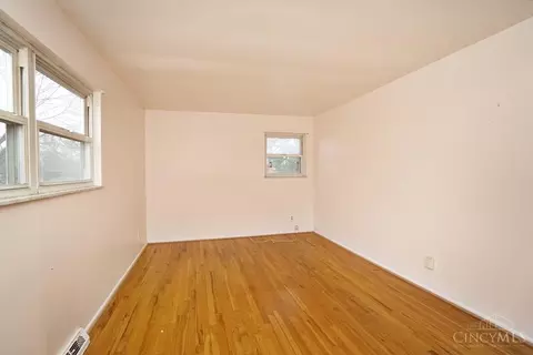 7620 Jolain, Montgomery, OH 45242 photo 24