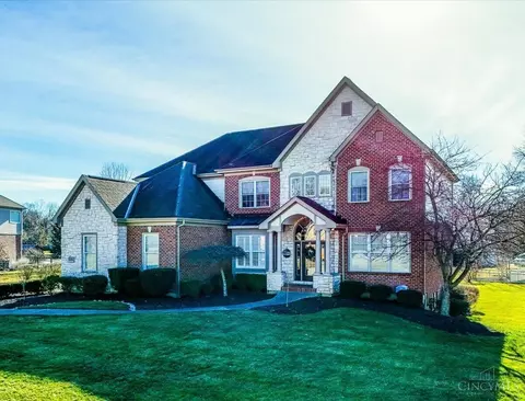 688 Ascot Dr, Hamilton Township, OH 45039