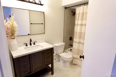 Bath - 11555 Regency Sq #3, Cincinnati, OH 45231 photo 2 of 2