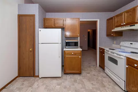 3941 School Section #16, Cheviot, OH 45211 photo 17