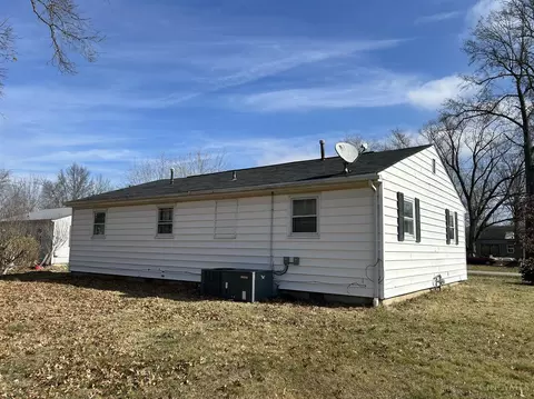 607 Main, Georgetown, OH 45121 photo 3