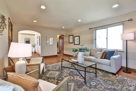 6340 Euclid, Cincinnati, OH 45236 photo 8