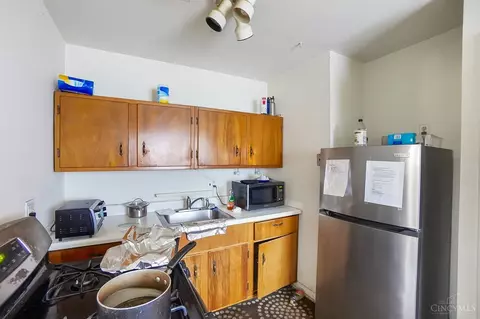 Kitchen - 2748 Atlantic, Cincinnati, OH 45209 photo 7 of 16