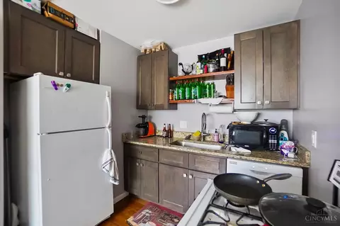 Kitchen - 2748 Atlantic, Cincinnati, OH 45209 photo 8 of 16