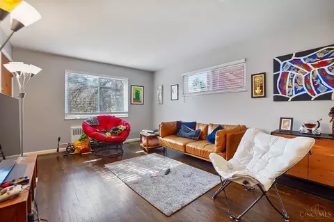 Living - 2748 Atlantic, Cincinnati, OH 45209 photo 13 of 14