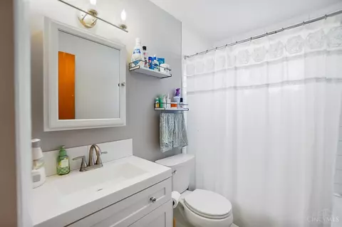 Bath - 2748 Atlantic, Cincinnati, OH 45209 photo 1 of 5