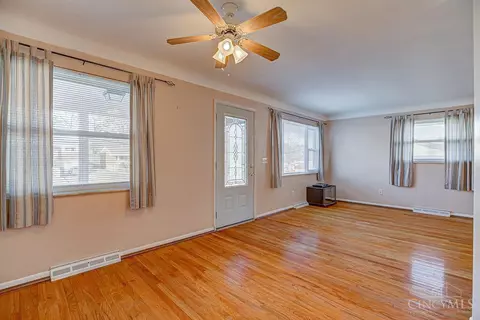 5763 Fourson Dr, Cincinnati, OH 45233 photo 6