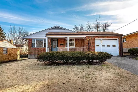 5763 Fourson Dr, Cincinnati, OH 45233 photo 2