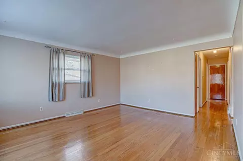 5763 Fourson Dr, Cincinnati, OH 45233 photo 9