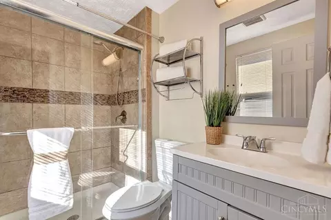 Bath - 6120 Fireside, Mason, OH 45040 photo 2 of 3