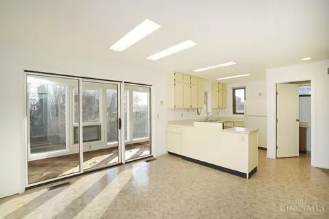 5530 Meryton, Cincinnati, OH 45224 photo 8