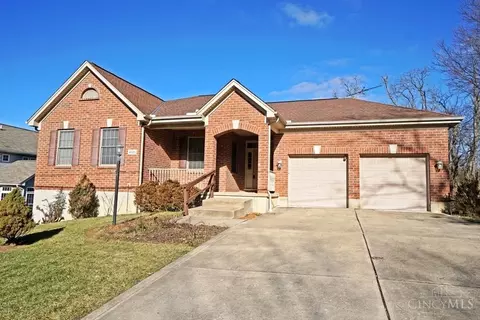 4828 Blue Mdw, Colerain Twp, OH 45251