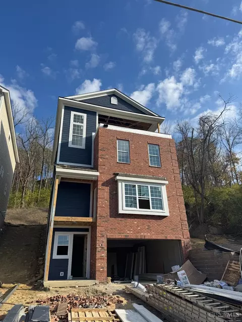 302 High St, Milford, OH 45150