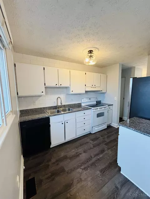 6574 Knottypine, Cincinnati, OH 45230 photo 20