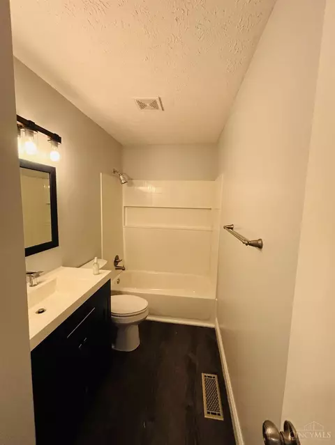 6574 Knottypine, Cincinnati, OH 45230 photo 19