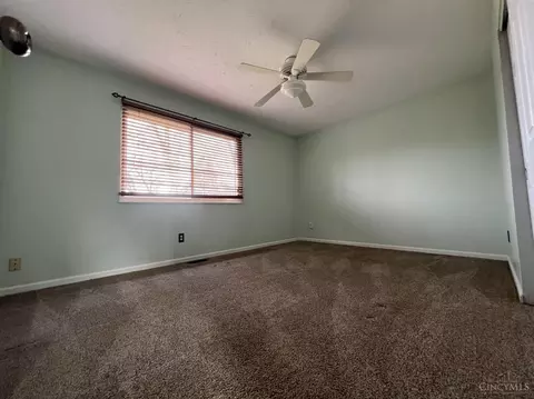 6574 Knottypine, Cincinnati, OH 45230 photo 12