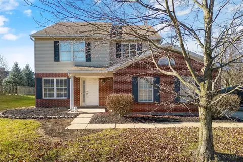 425 Pugh Dr, Springboro, OH 45066