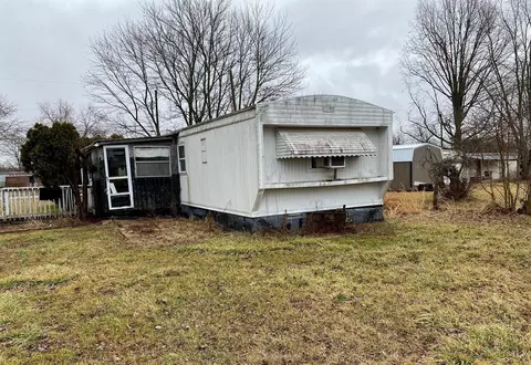 9401 Mobile Acres, Hamersville, OH 45130