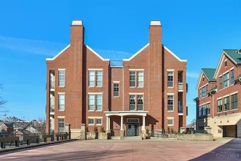 252 Stetson #302, Cincinnati, OH 45219