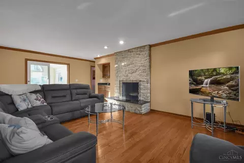 9315 Bluewing, Blue Ash, OH 45236 photo 4