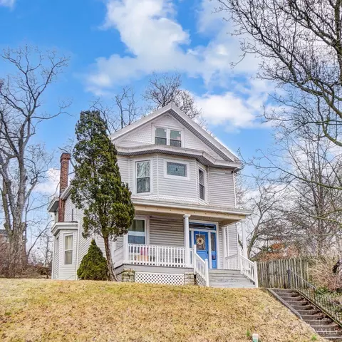962 Hawthorne, Cincinnati, OH 45205
