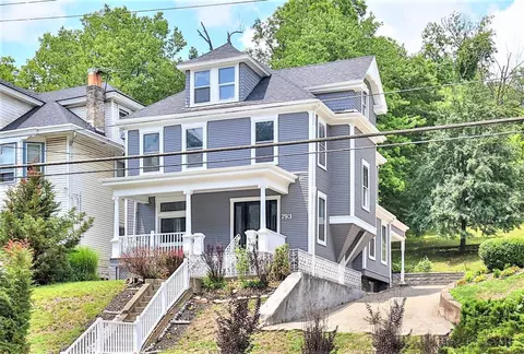 793 Delta, Cincinnati, OH 45226