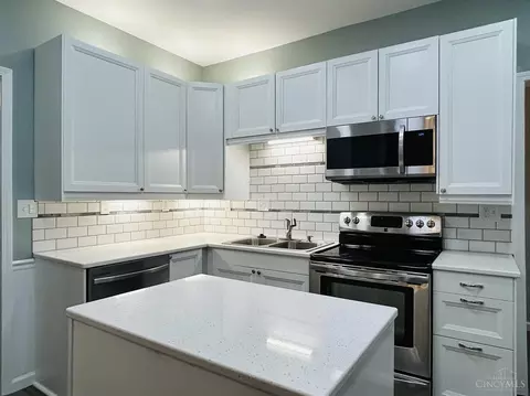Kitchen - 802 E, Hamilton, OH 45013 photo 3 of 3