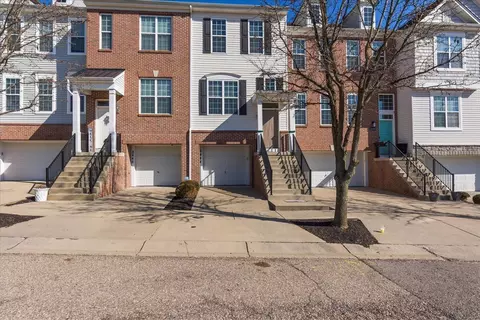 2444 Bluffcrest, Cincinnati, OH 45238