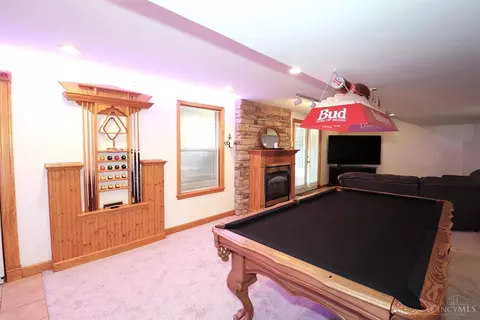 Living - 516 Wesley, Cincinnati, OH 45244 photo 8 of 11