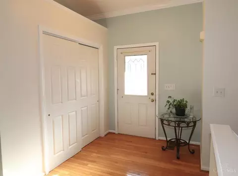 Entry Way - 516 Wesley, Cincinnati, OH 45244 photo 1 of 2