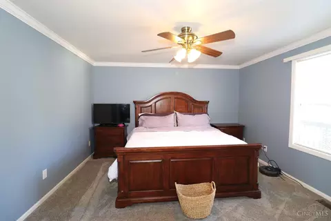 Bedroom - 516 Wesley, Cincinnati, OH 45244 photo 3 of 7