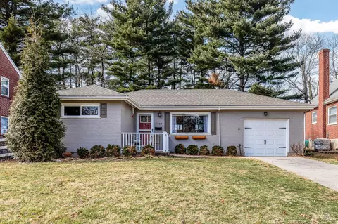 4917 Oaklawn Dr, Cincinnati, OH 45227