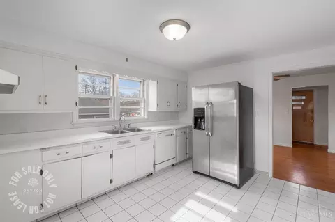 Kitchen - 518 4th, Franklin, OH 45005 photo 2 of 3