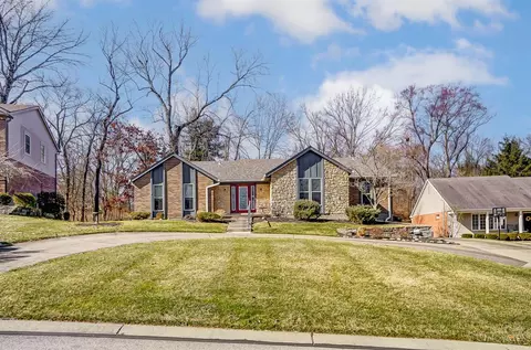 875 Foxcreek, Cincinnati, OH 45233