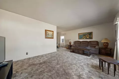 581 Beech, Union Twp, OH 45245 photo 4