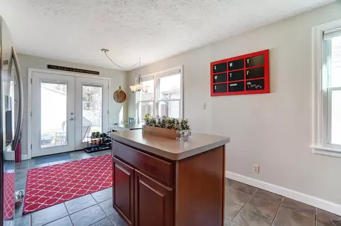 Kitchen - 1257 Southlyn, Kettering, OH 45409 photo 8 of 8