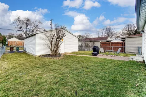 Exterior - 1257 Southlyn, Kettering, OH 45409 photo 5 of 6