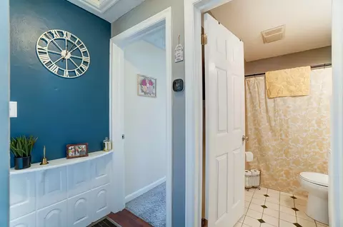 Bath - 1257 Southlyn, Kettering, OH 45409 photo 1 of 4