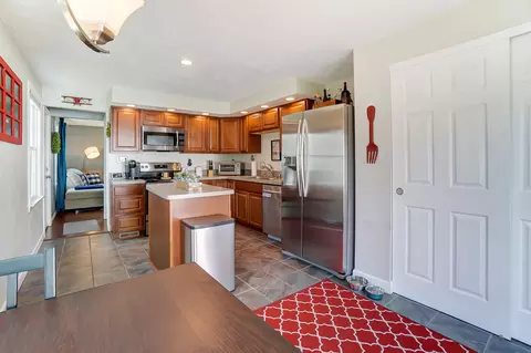 Kitchen - 1257 Southlyn, Kettering, OH 45409 photo 3 of 8