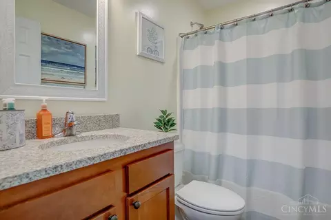 Bath - 31 Robert, Hamilton, OH 45013 photo 2 of 2