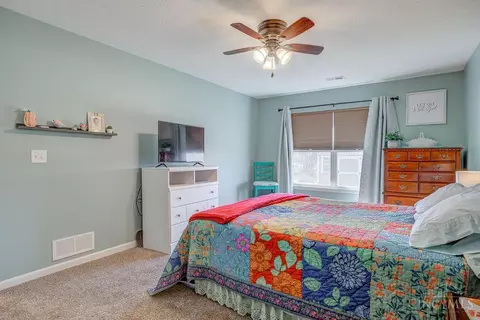Bedroom - 31 Robert, Hamilton, OH 45013 photo 2 of 5