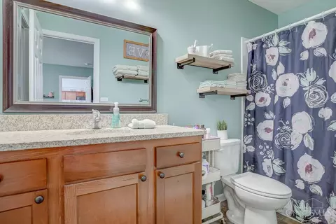 Bath - 31 Robert, Hamilton, OH 45013 photo 1 of 2