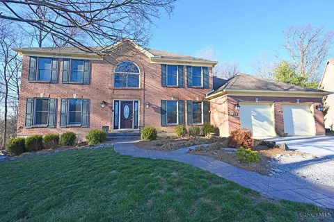 10 Paisley, Milford, OH 45150