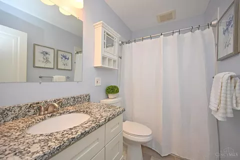 6832 Roe, Cincinnati, OH 45227 photo 24